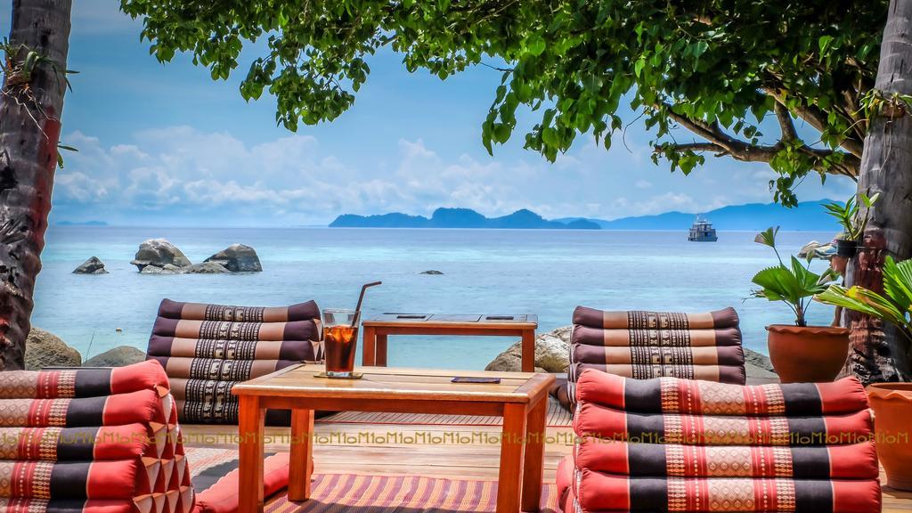 Ten Moons Lipe Resort Екстер'єр фото