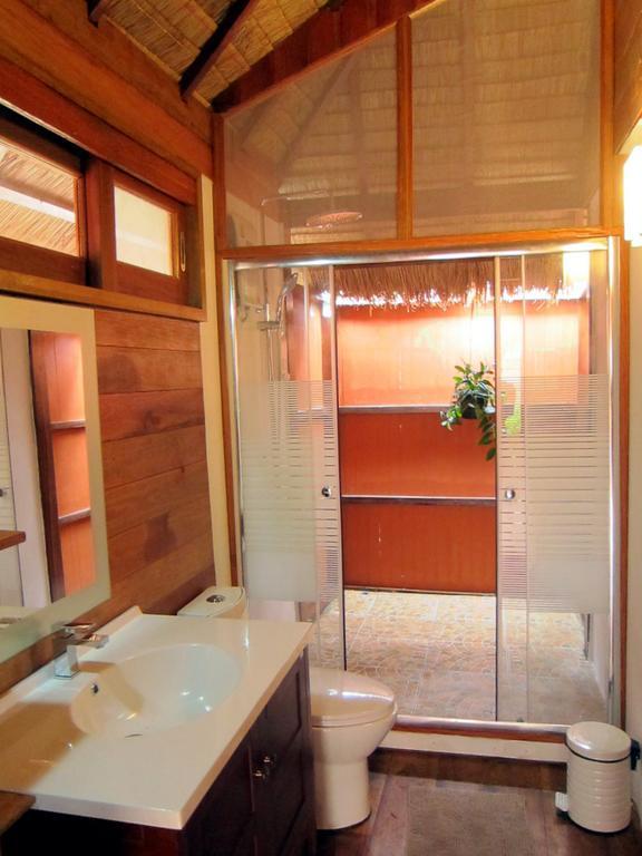 Ten Moons Lipe Resort Екстер'єр фото