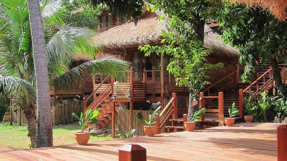 Ten Moons Lipe Resort Екстер'єр фото